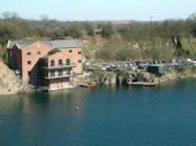 Stony Cove National Diving Centre - Dive Center in United Kingdom
