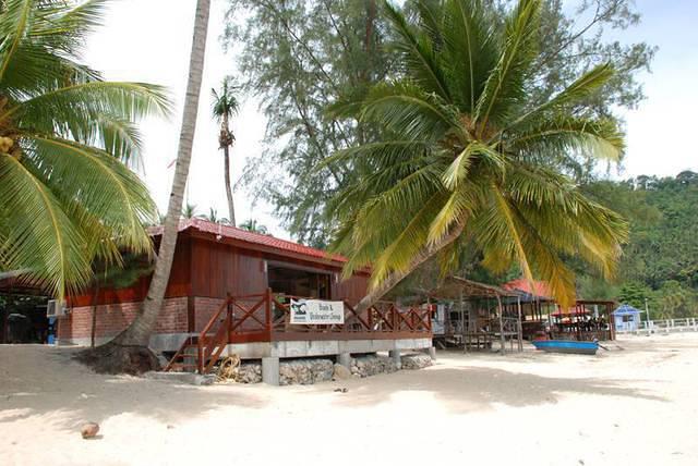 B&J Diving Centre / Tioman Dive Resort - Dive Center in Malaysia